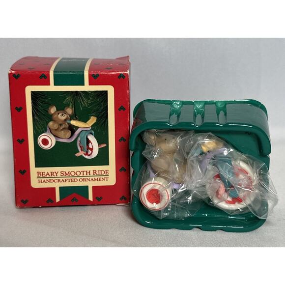Hallmark Vintage Christmas Ornament "Beary Smooth Ride" 1985 NEW - Picture 1 of 5